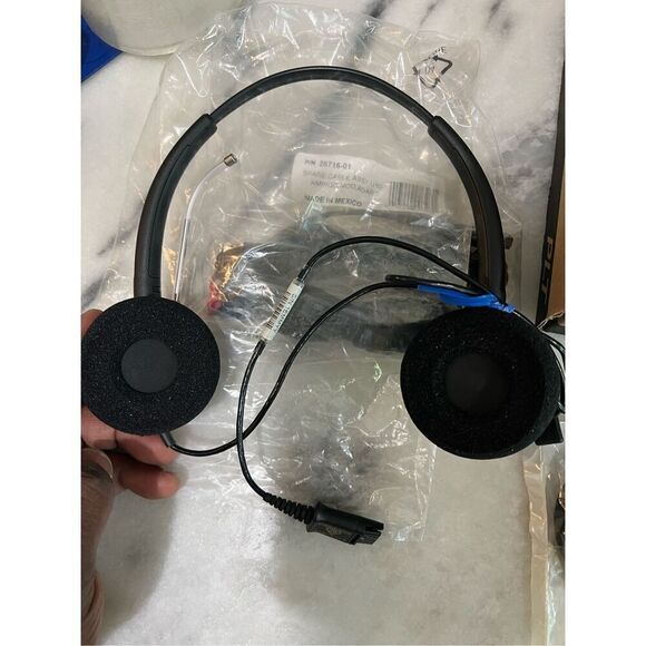 Plantronics EncorePro 520 Binaural Noise-Canceling Headset 89434-01 - Picture 7 of 8